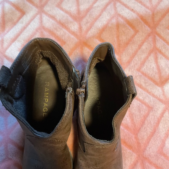 Ankle length cowgirl boots! - Picture 3 of 4